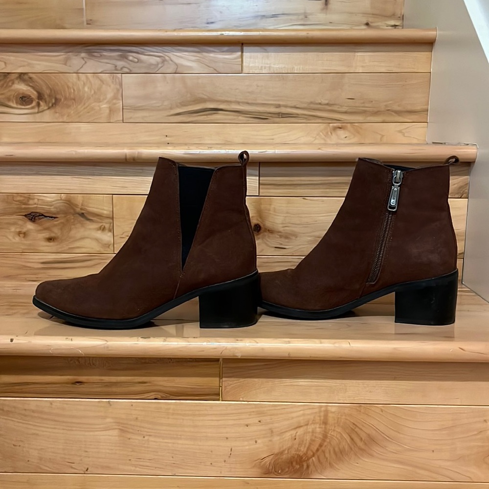 6.5 Waterproof Heeled Boots